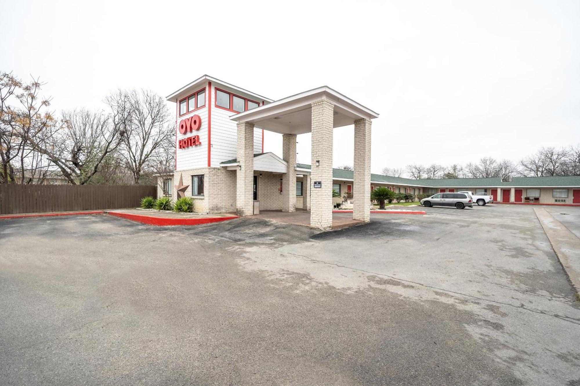 Oyo Hotel San Antonio Near At&T Center المظهر الخارجي الصورة